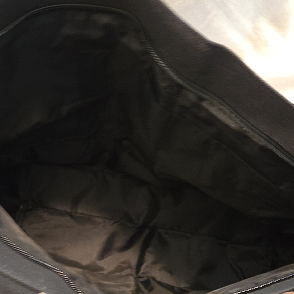 Victoria's Secret NWT Black and Pink Striped Huge Canvas Tote Bag w/zip Closure - Picture 5 of 6